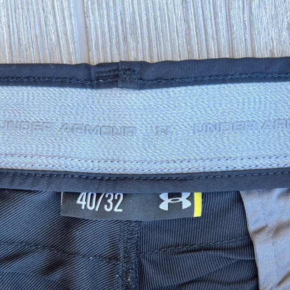 Under Armour Black Golf Pants Size 40x32 - Picture 3 of 9
